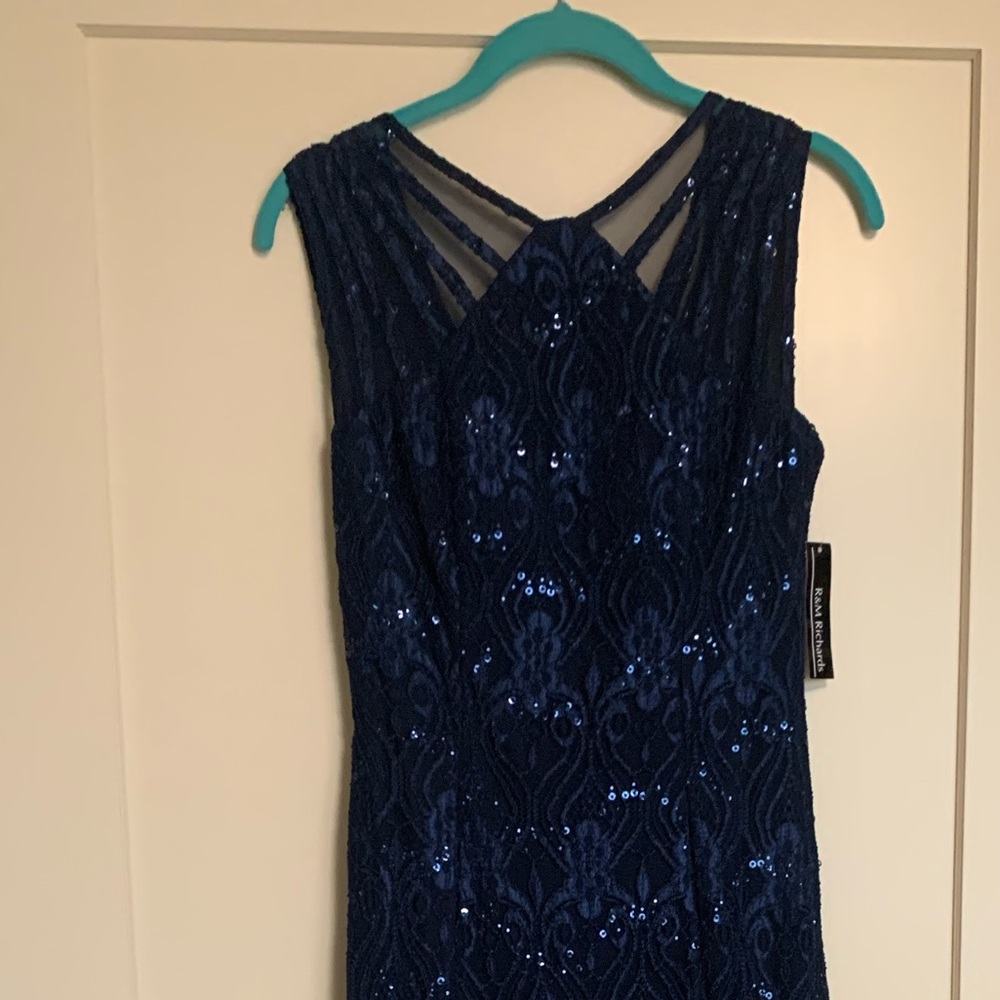 Elegant Navy Blue Evening Gown